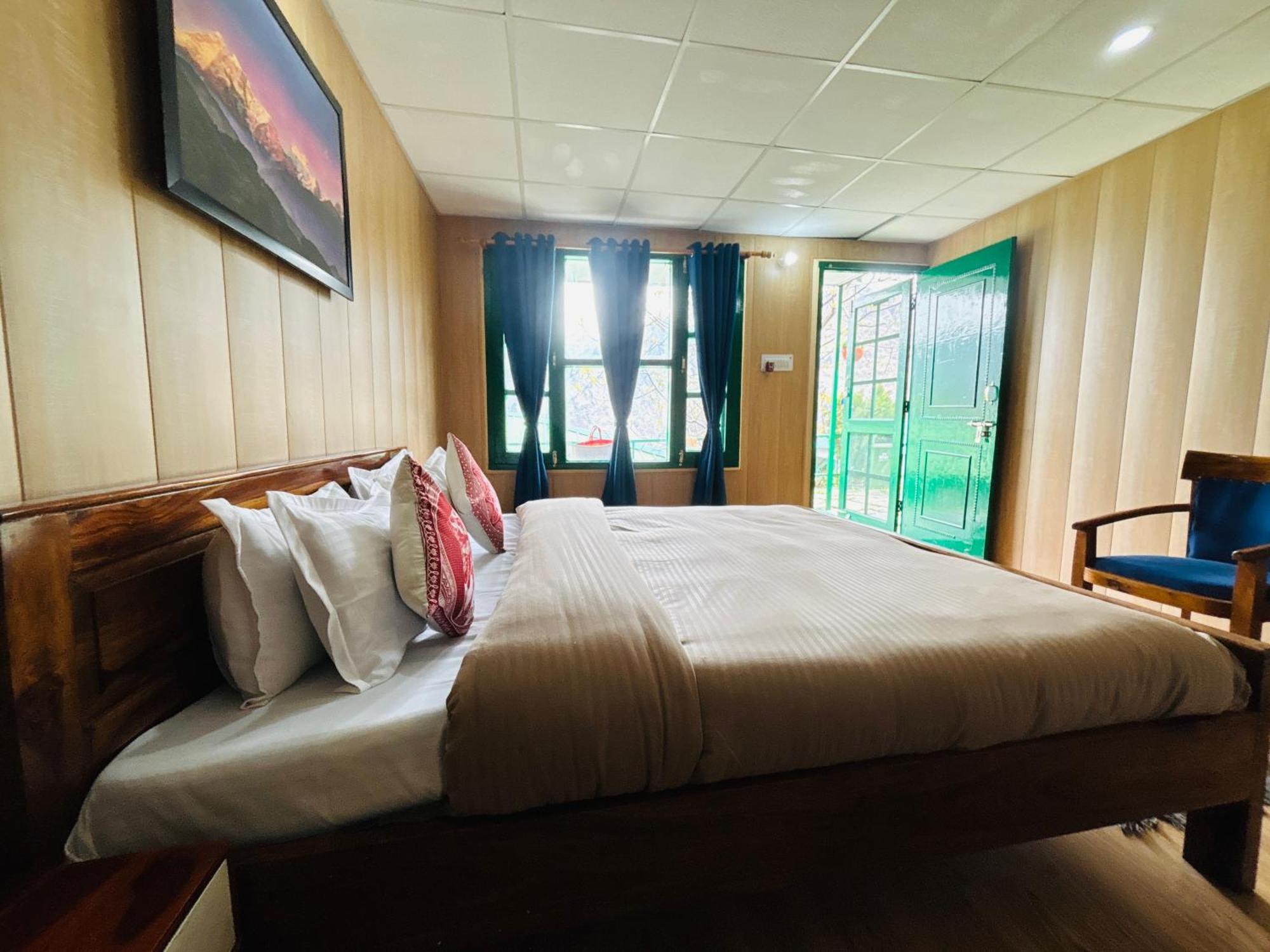 Himalayan High, Auli, By Himalayan Eco Lodges Joshīmath 외부 사진