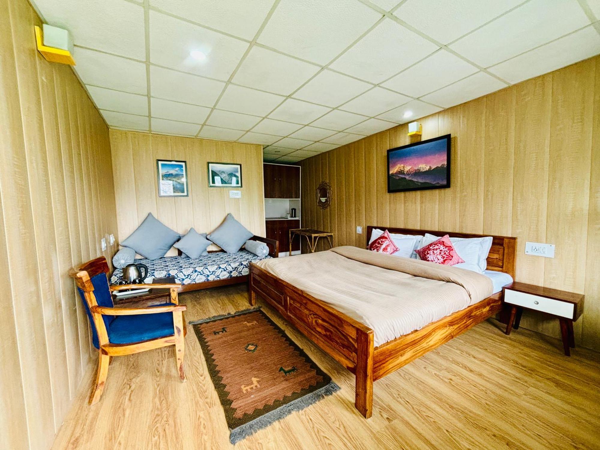 Himalayan High, Auli, By Himalayan Eco Lodges Joshīmath 외부 사진