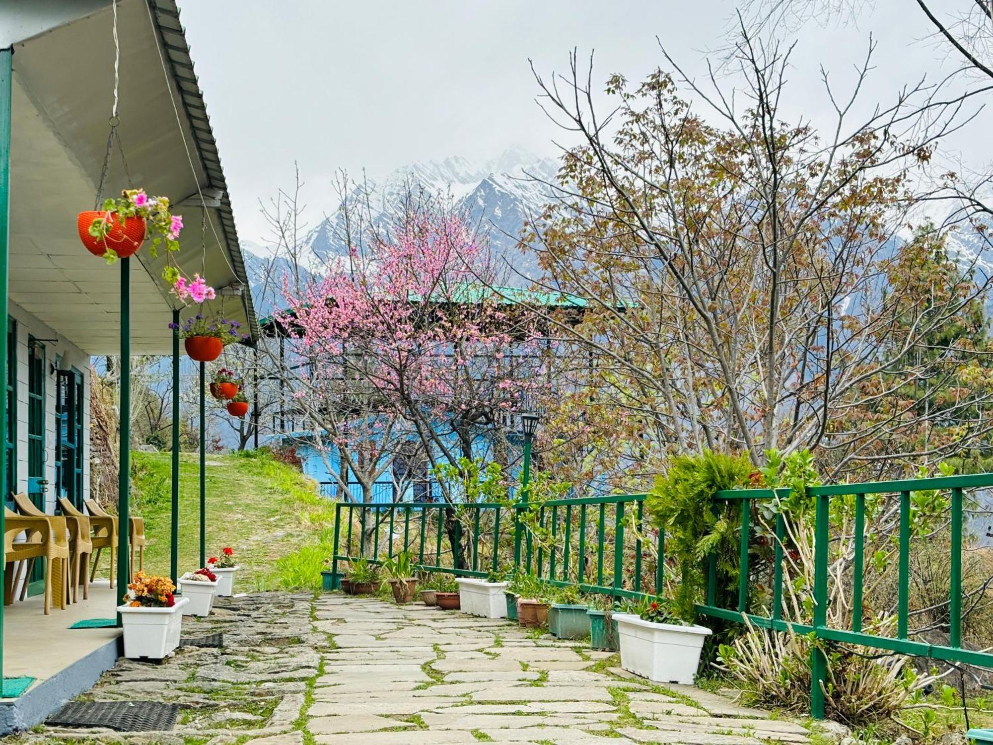 Himalayan High, Auli, By Himalayan Eco Lodges Joshīmath 외부 사진